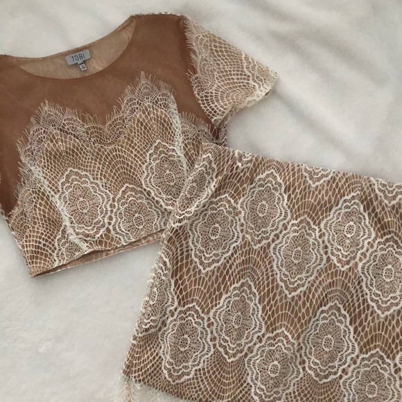 Tobi Other - two piece white lace set